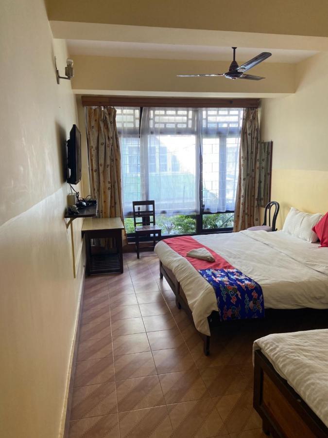 Gompus Hotel Kalimpong Extérieur photo
